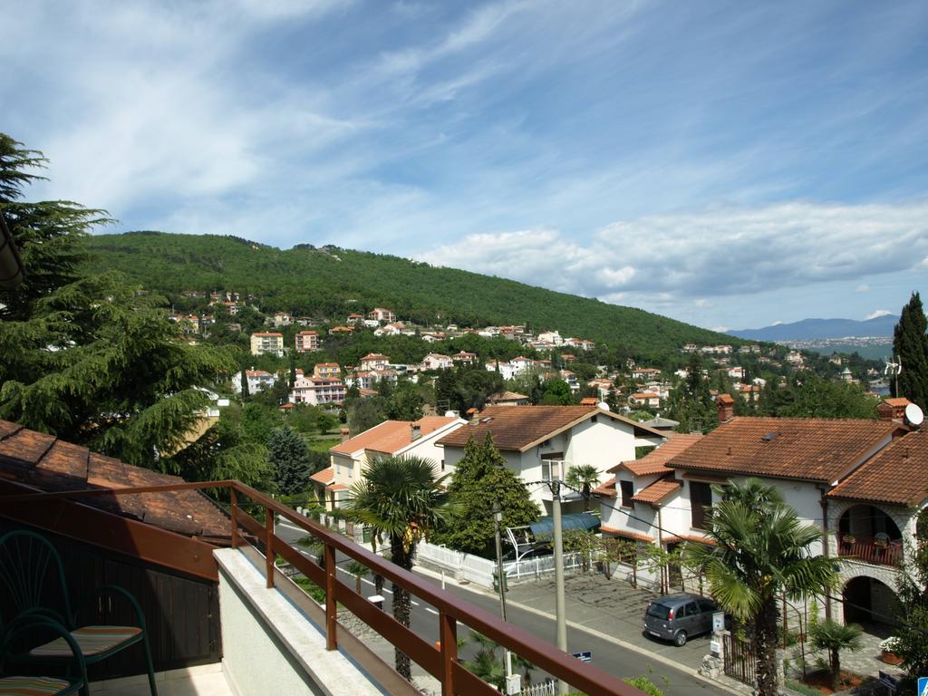 Apartment Meri Ičići Exteriör bild