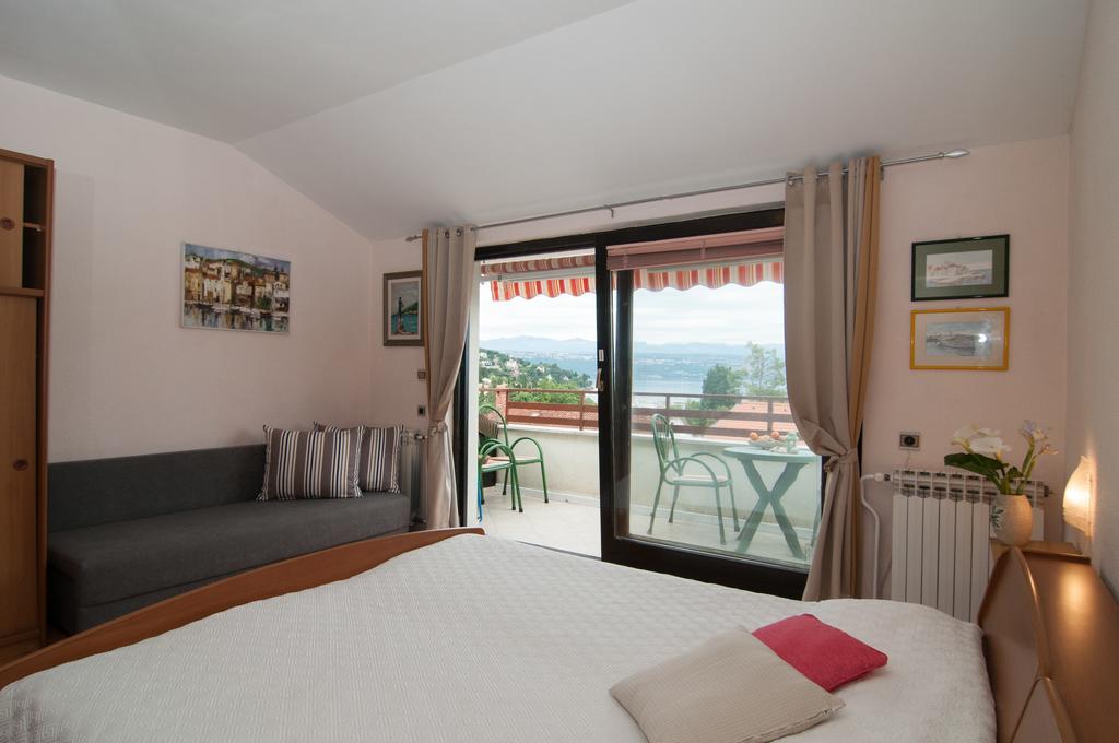 Apartment Meri Ičići Exteriör bild